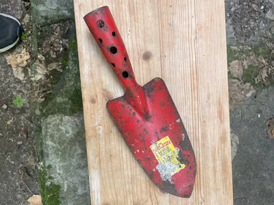 Hand trowel — Pflanzkelle